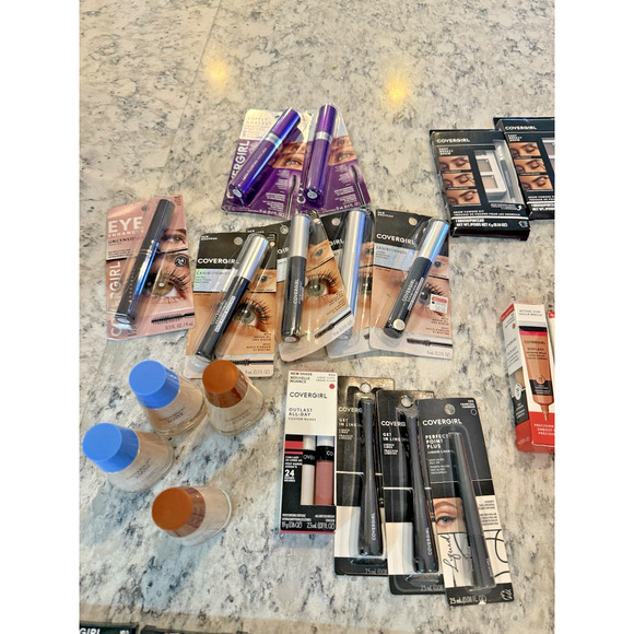 CoverGirl Makeup Lot 53 Pieces Mascara, Foundation, Primer, Concealer, Lip Color - Picture 2 of 9